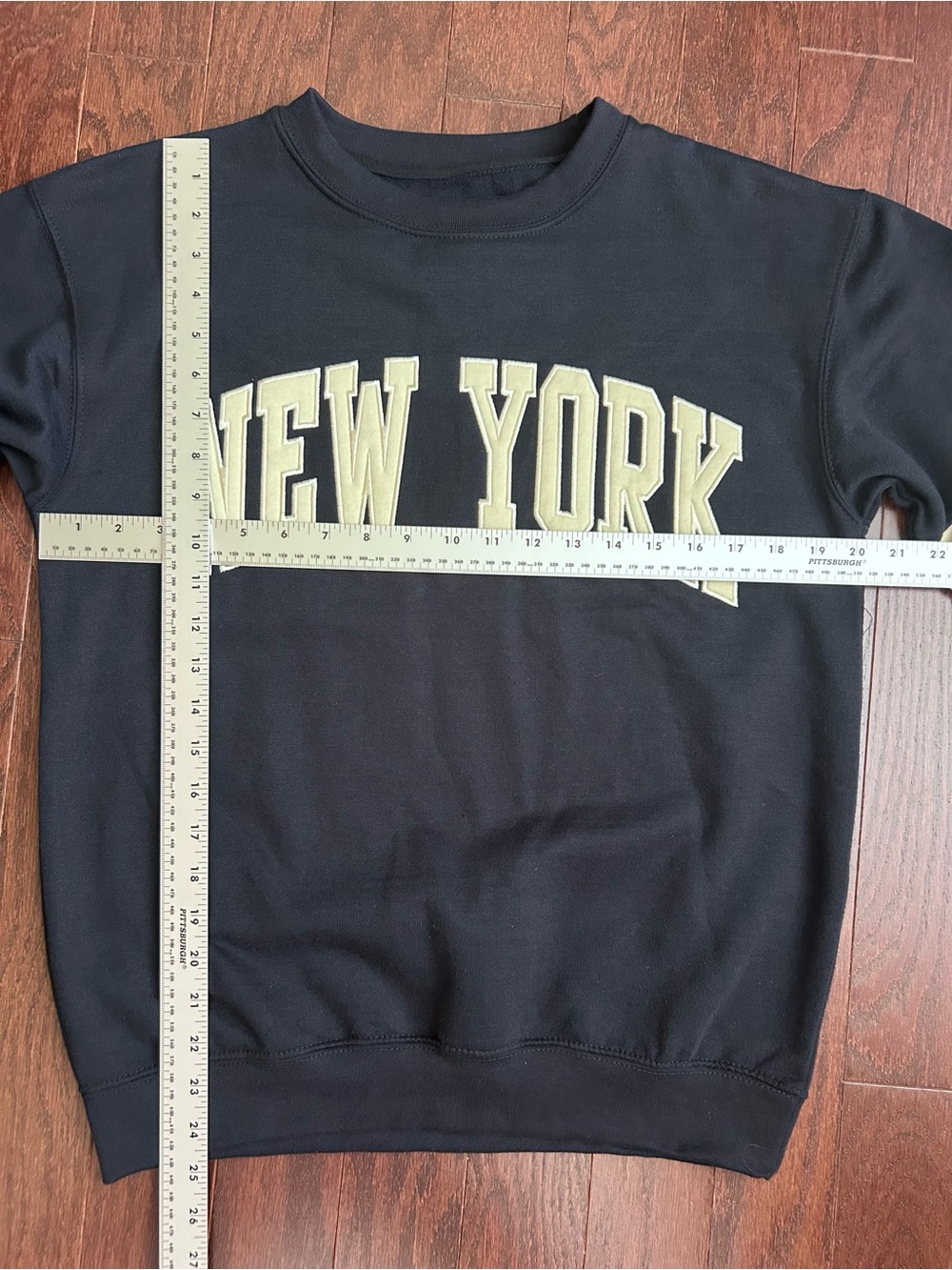 New York Popular “New York” Crewneck Sweatshirt - Picture 5 of 7